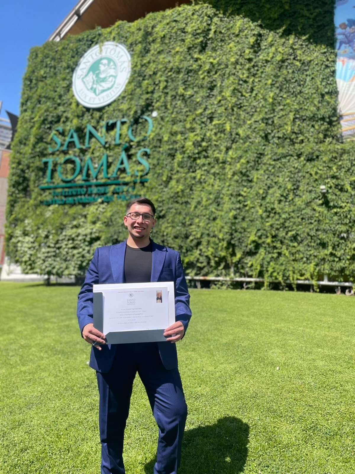 Nuevos profesionales, Grandes Sueños: ¡San Joaquín celebra sus titulaciones!