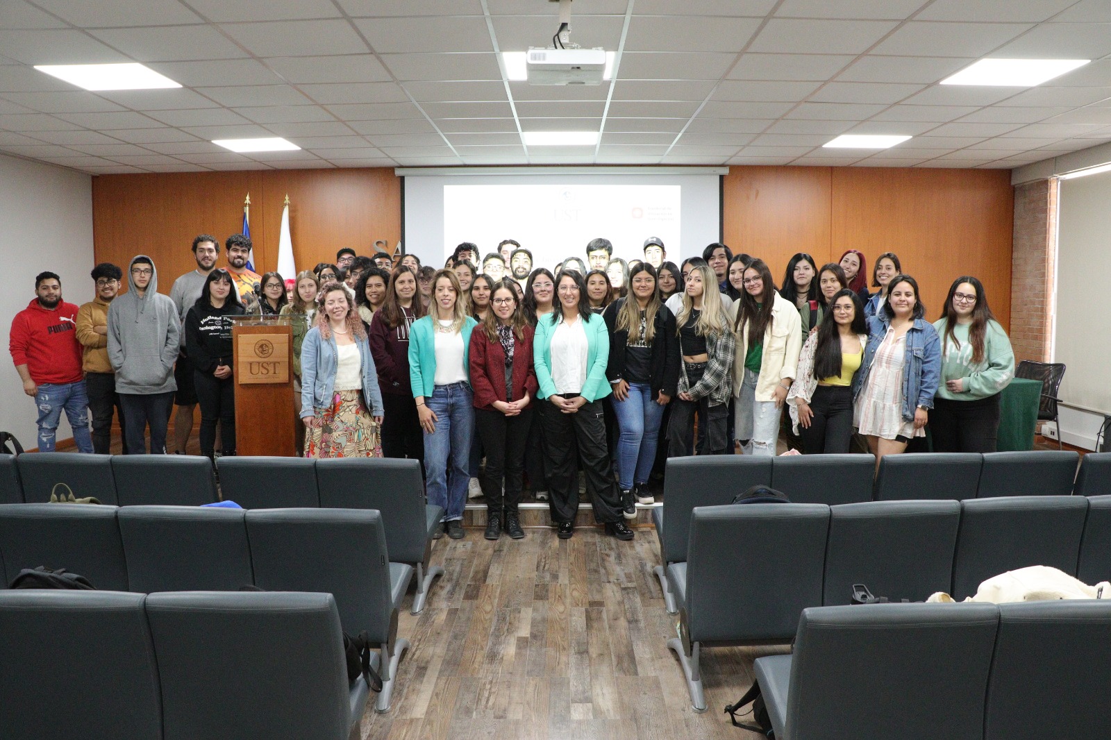 UST Talca conmemoró Día del Médico Veterinario con charla sobre avances en investigación en Parasitología