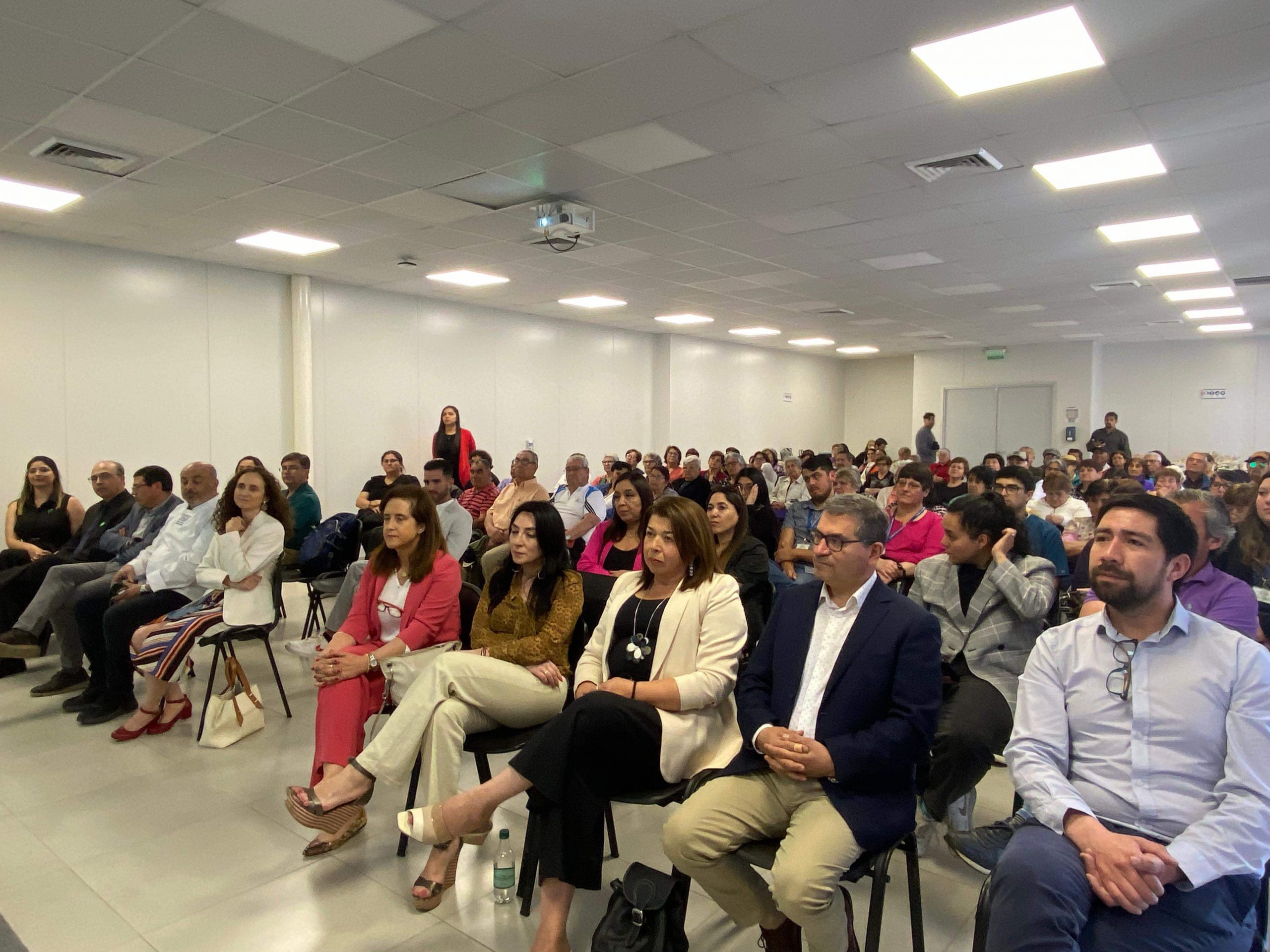 Proyecto Sembrando Vidas del IP-CFT Santo Tomás Talca cerró con éxito y benefició a más de 90 personas mayores