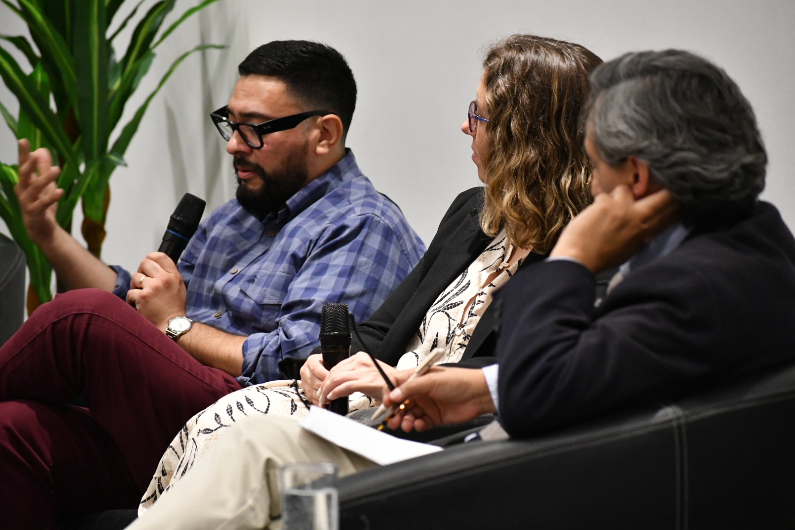 Relevante conversatorio abordó causas y reflexiones sobre la crisis ética en Chile