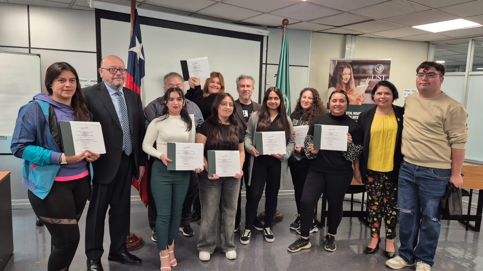 Ceremonia de Certificación del Taller de Formación de Ayudantes de UST