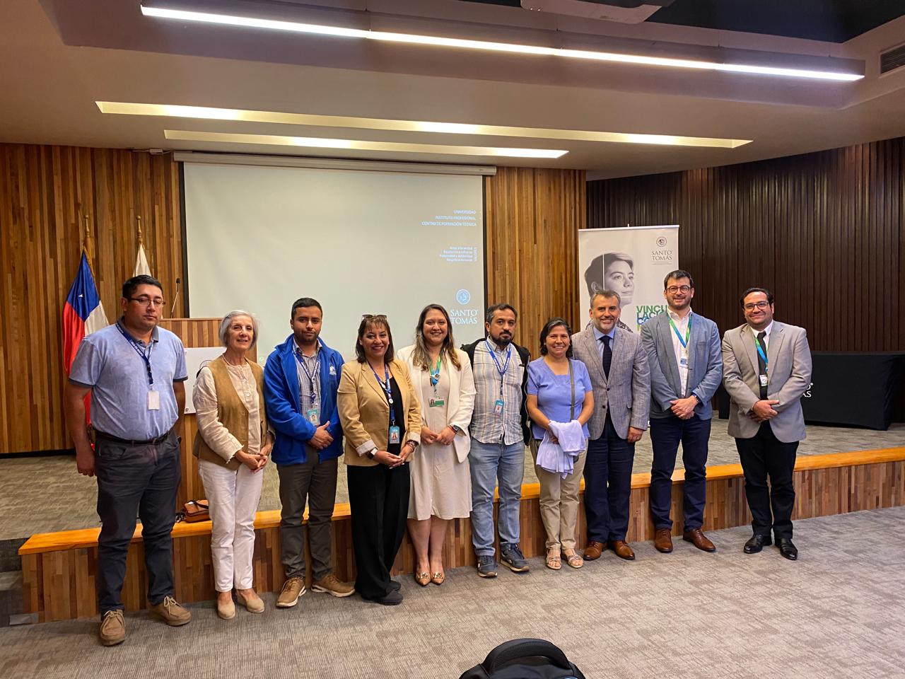 Sede Santiago Centro realiza cuenta pública de su exitoso proyecto de Vinculación con el Medio "Cosechando Futuro"