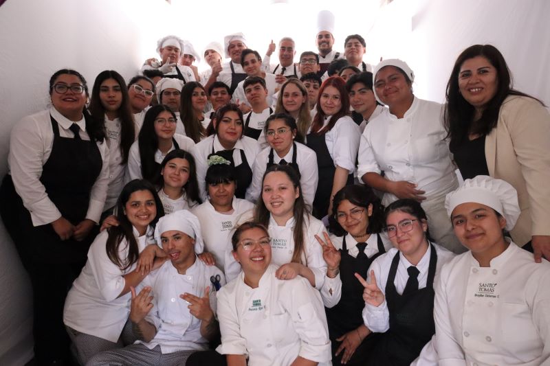 Estudiantes de Gastronomía cierran semestre con simulación de restaurante y puesta en valor de productos locales