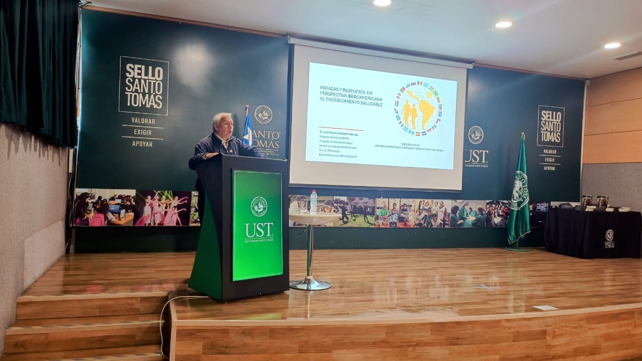 Presentan libro sobre envejecimiento saludable en Santo Tomás Concepción