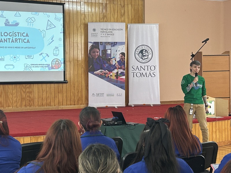 INACH capacita en temáticas antárticas a estudiantes de Técnico en Educación Parvularia