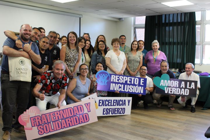 Instituciones Santo Tomás en Chillán presentan a Gabriela Mistral como el Personaje Sello 2025