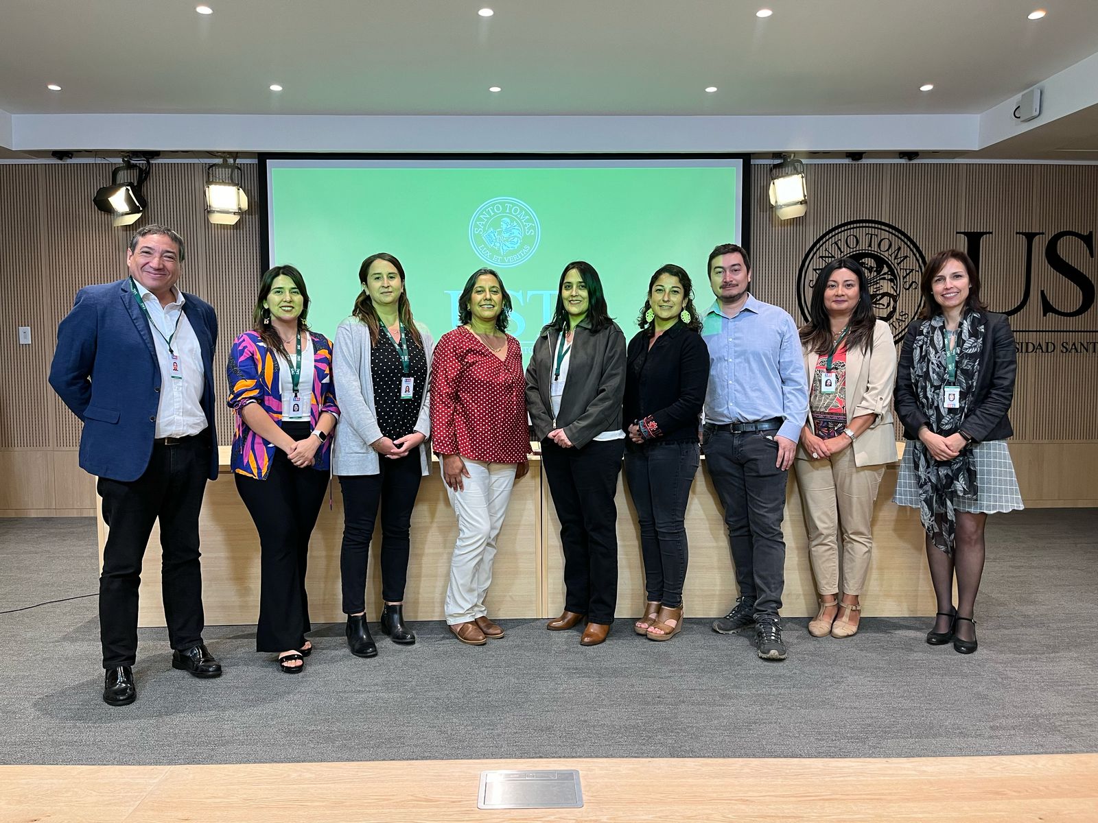 Seminario UST-SAG expone sobre oportunidades y desafíos para los futuros médicos veterinarios