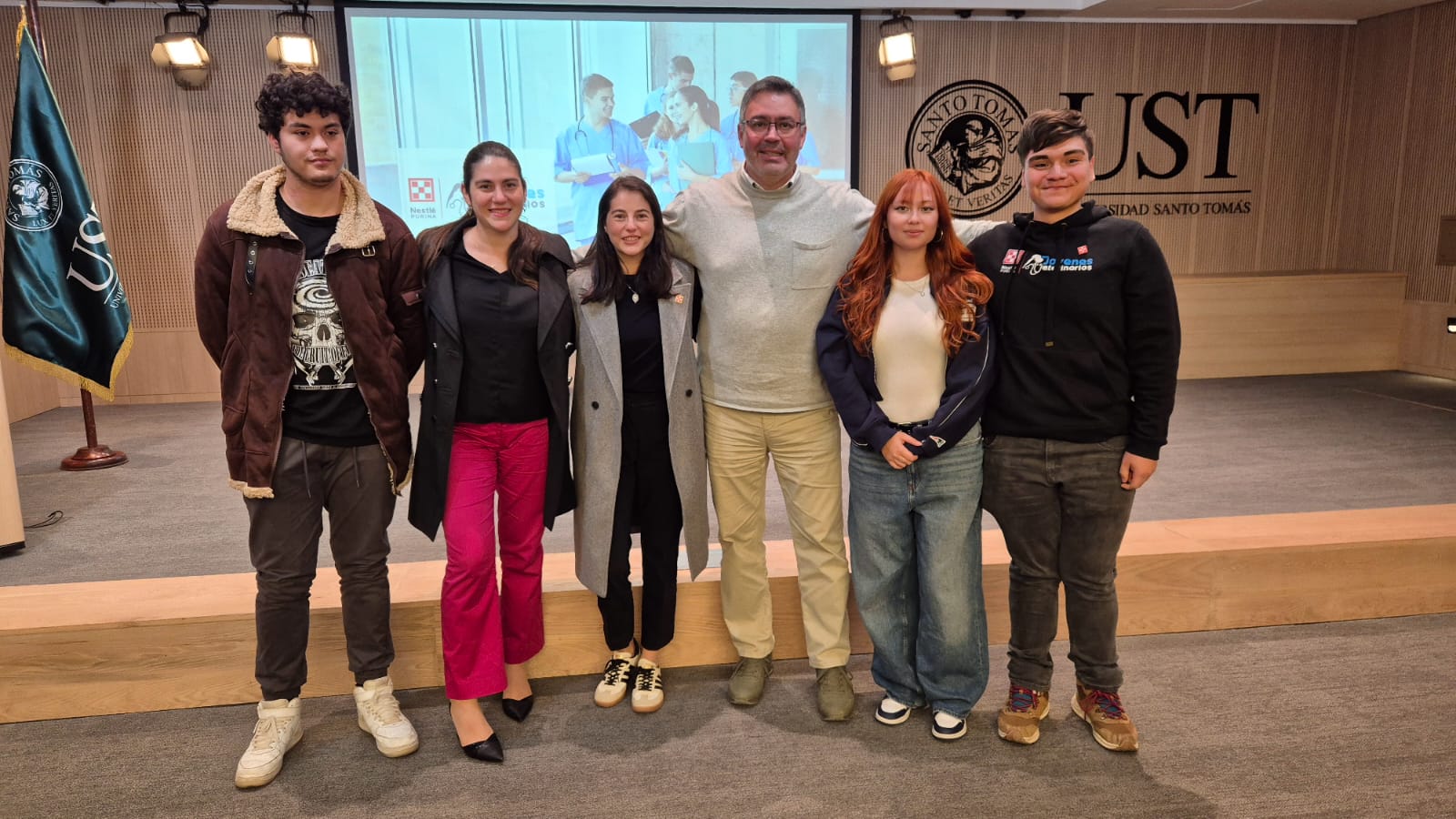 “Happy Vet”: Estudiantes de Medicina Veterinaria inician su camino universitario con optimismo y bienestar emocional