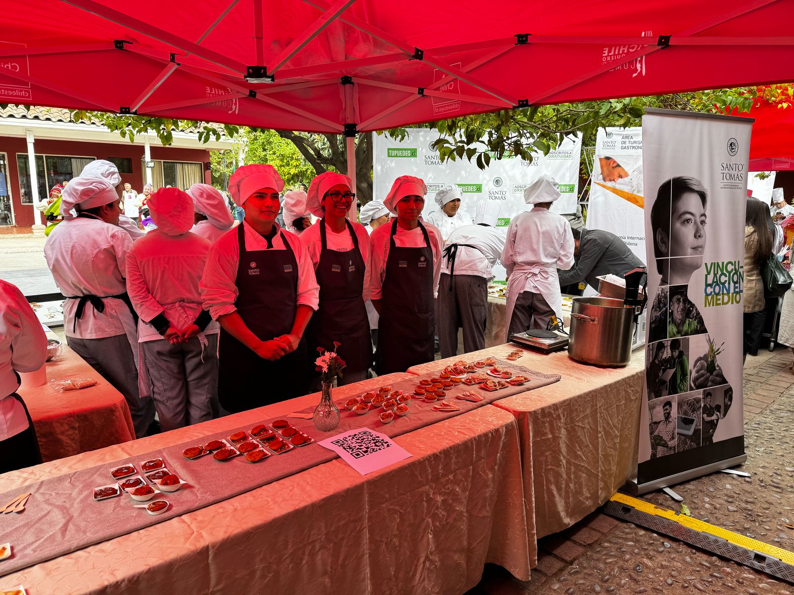 Futuros cocineros despiertan el apetito con degustación a la chilena