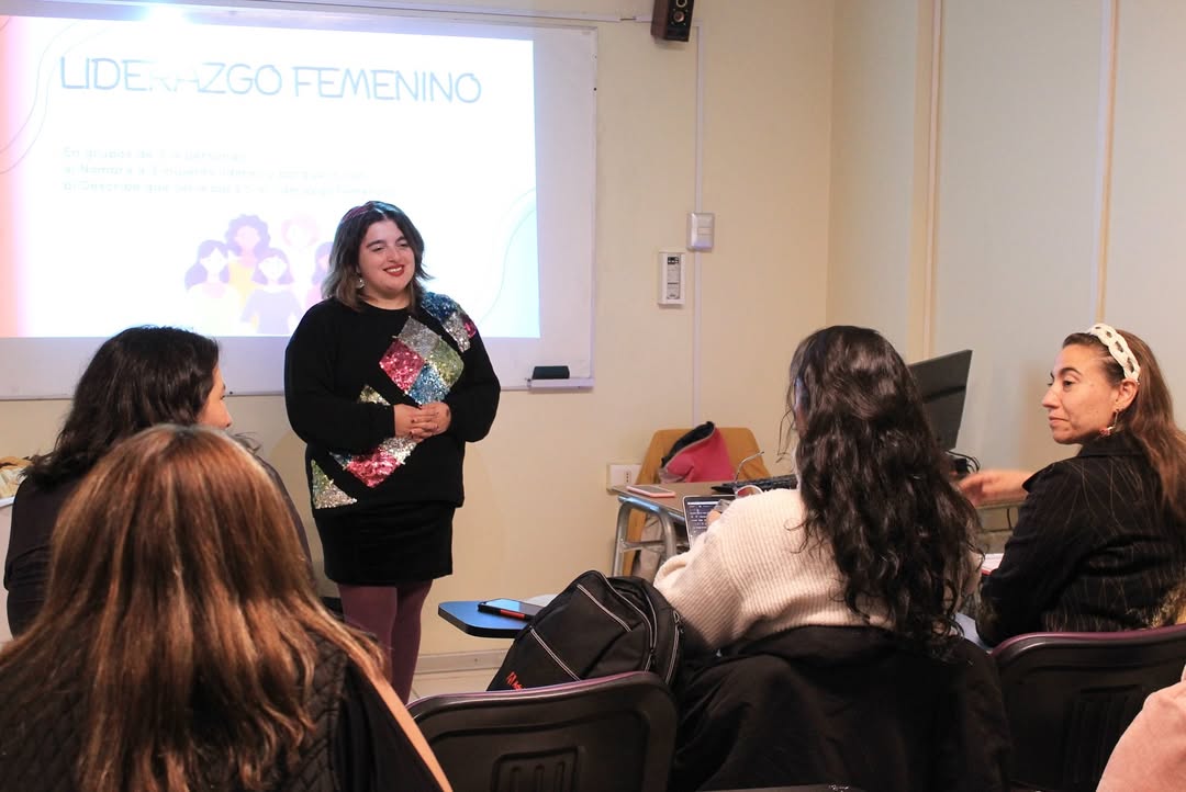Taller realizado en Santo Tomás Concepción enseñó respecto a Liderazgo Femenino y Emprendimiento
