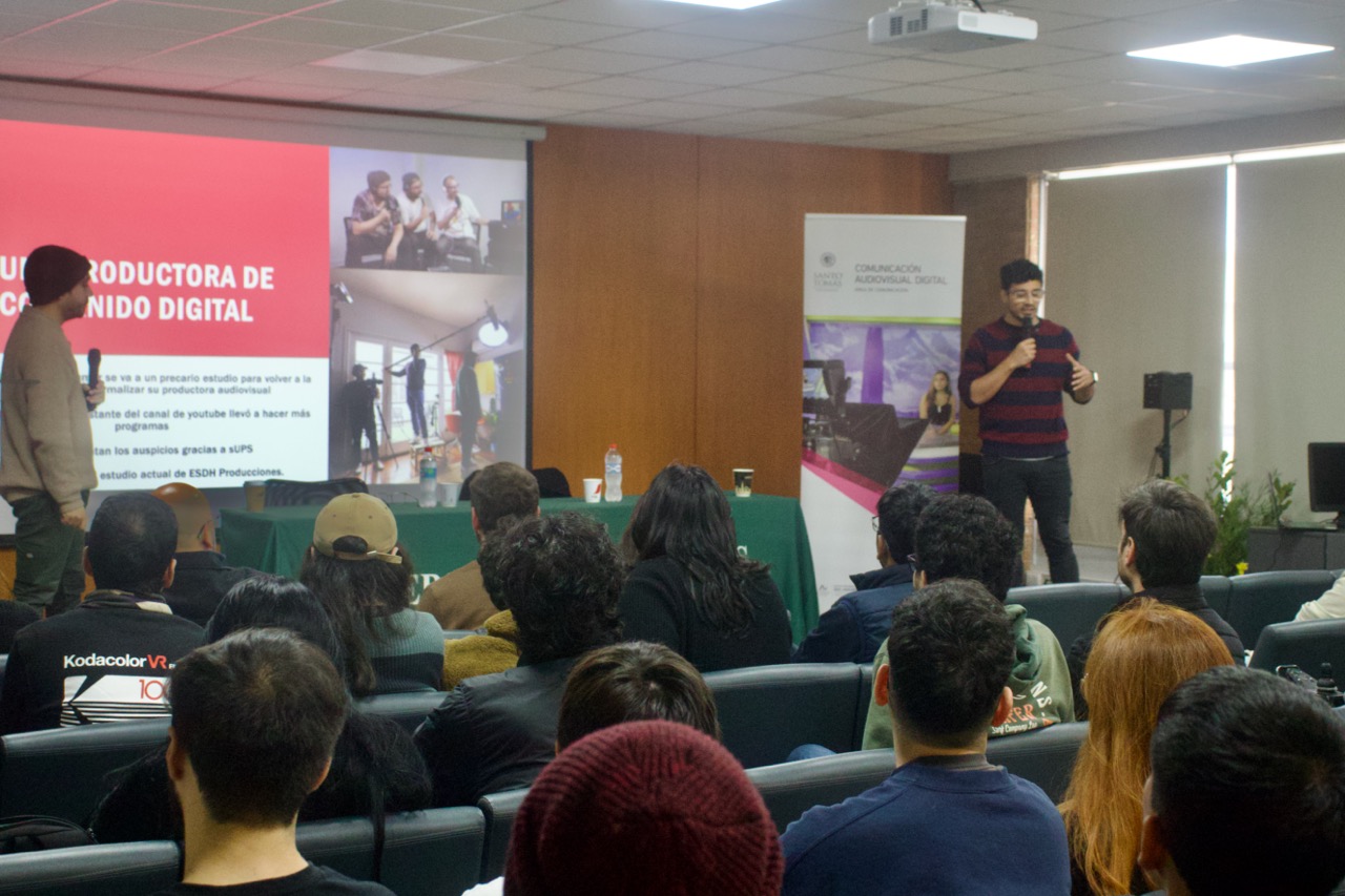 "El Sentido del Humor" expone caso de éxito en charla inaugural de Comunicación Audiovisual Digital IPST Talca