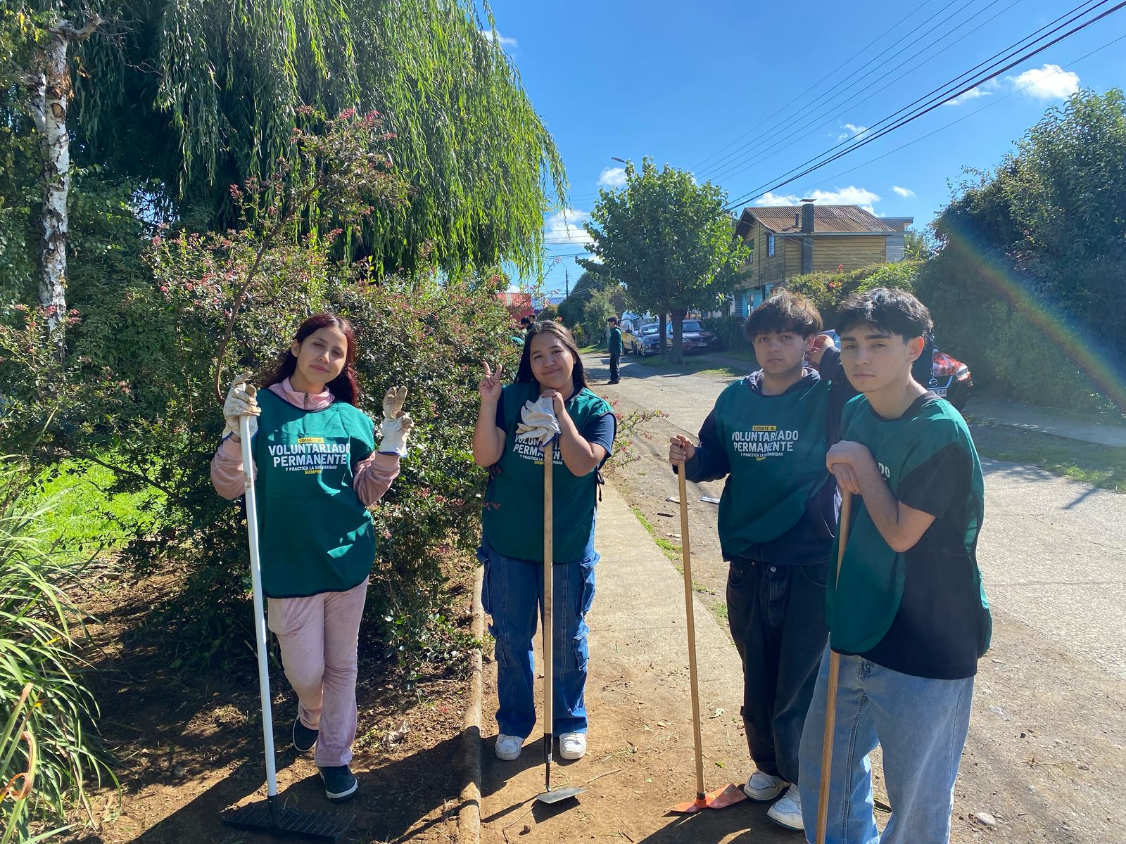 Estudiantes de primer año realizaron diversas acciones comunitarias en el Mechoneo Solidario