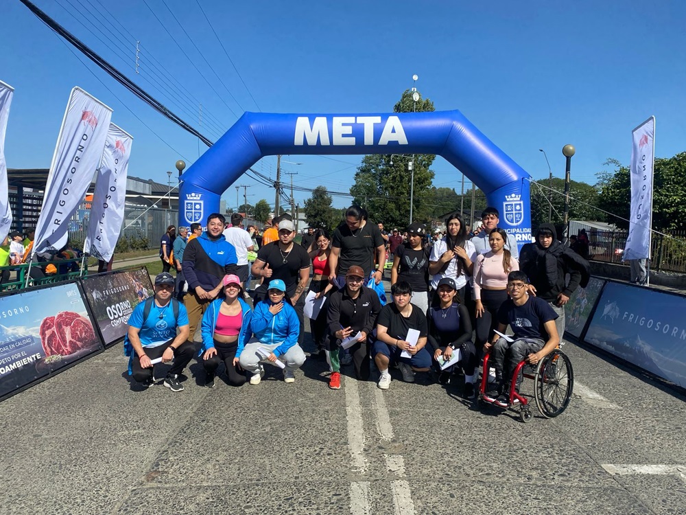 Estudiantes de Preparador Físico participaron en Corrida Marcia Ojeda