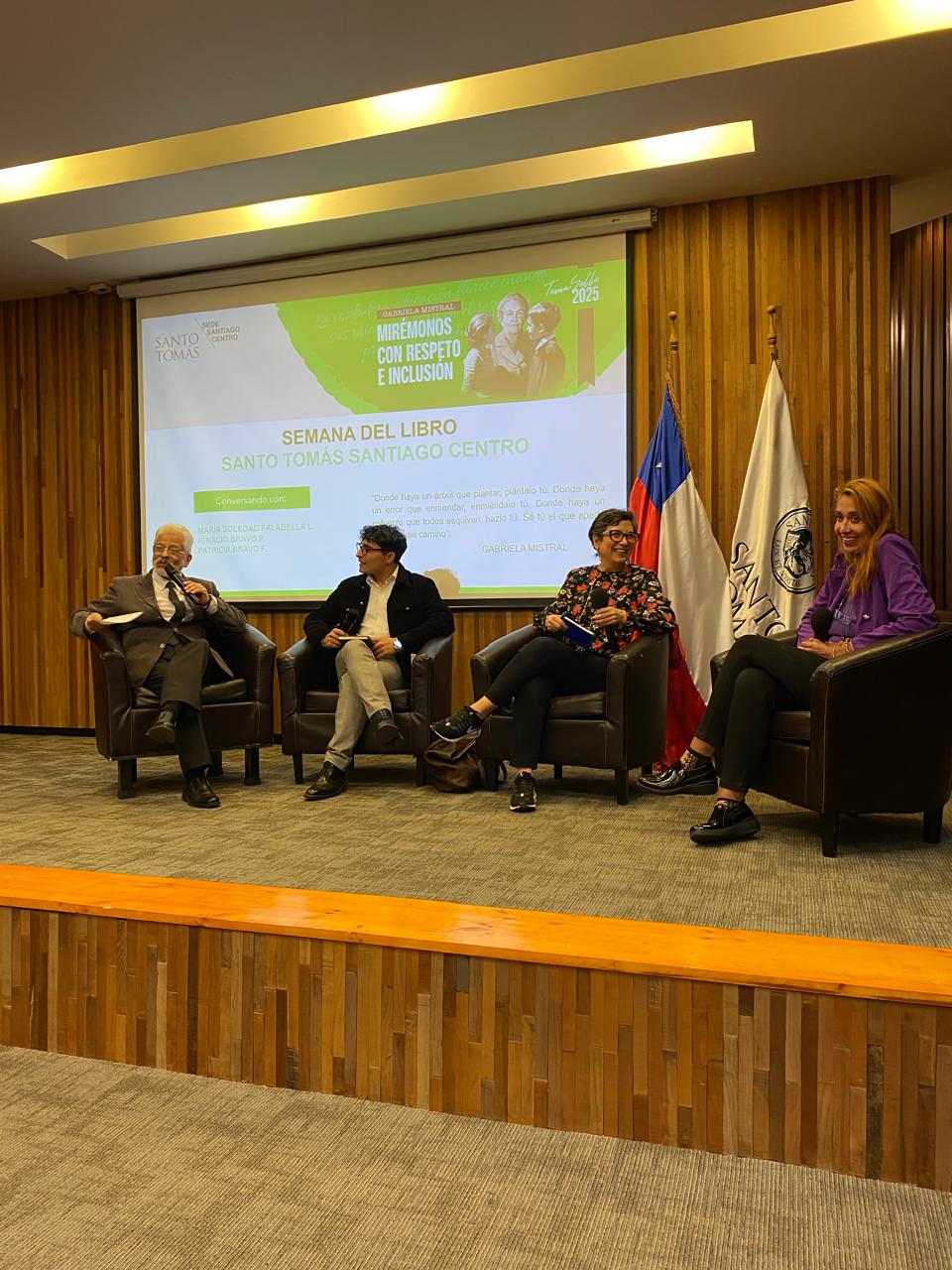 IP-CFT Santo Tomás Santiago Centro celebró la Semana del Libro con reflexión, arte y creatividad