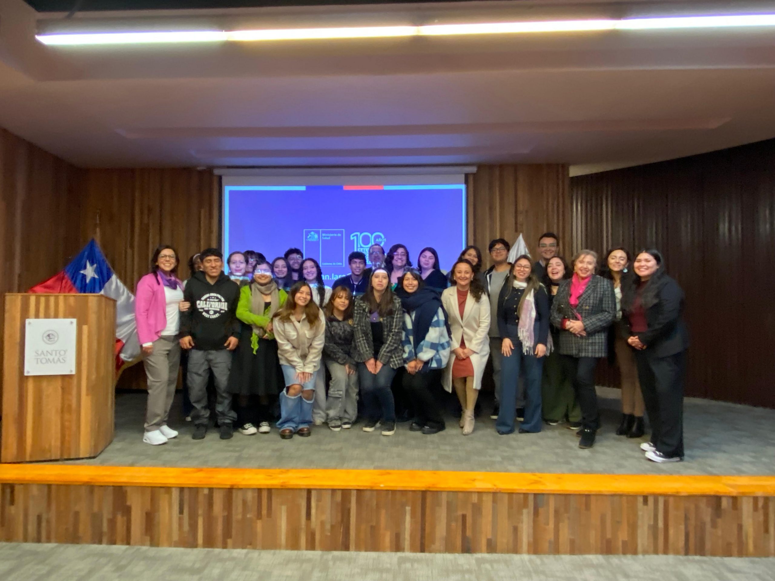 Primera Jornada de Egresados de Enfermería 2025 reunió a profesionales y docentes en torno a los desafíos de la profesión
