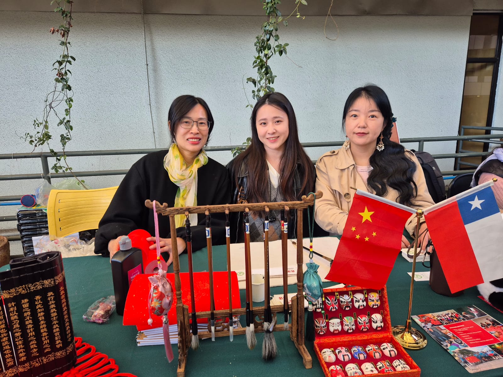 La cultura china se vivió en UST Santiago con celebración del Festival Duanwu