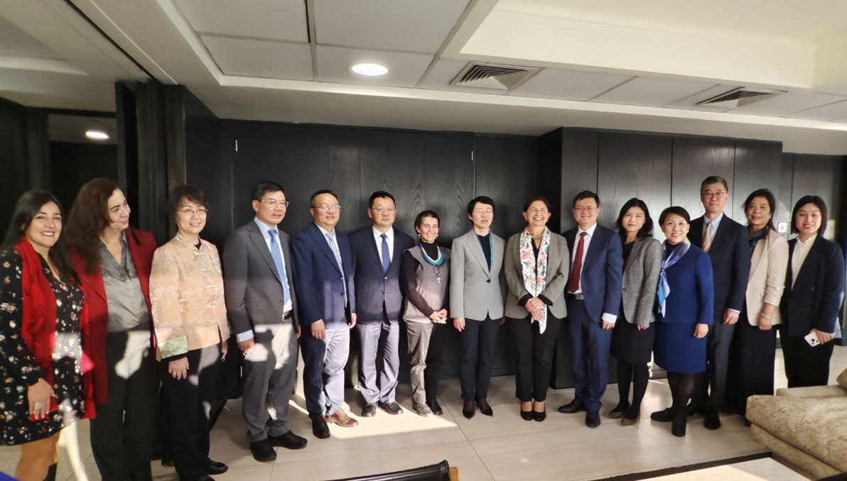 Universidad Santo Tomás y East China Normal University firman acuerdo de cooperación