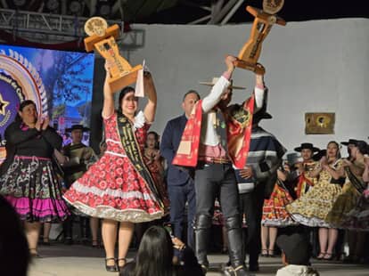 De Ñuble a Vicuña: estudiantes de Santo Tomás se convierten en vicecampeones nacionales de cueca