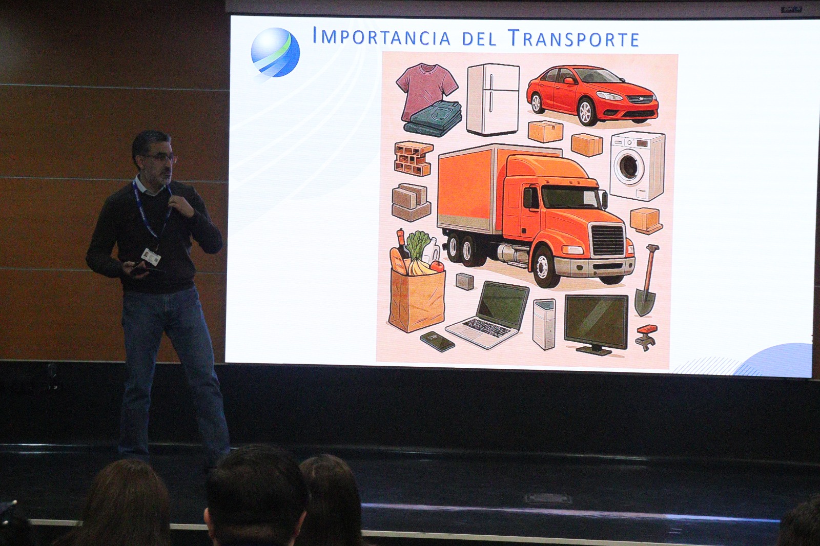 Estudiantes de enseñanza media participaron en inspiradora Jornada de Logística organizada por Santo Tomás Los Ángeles