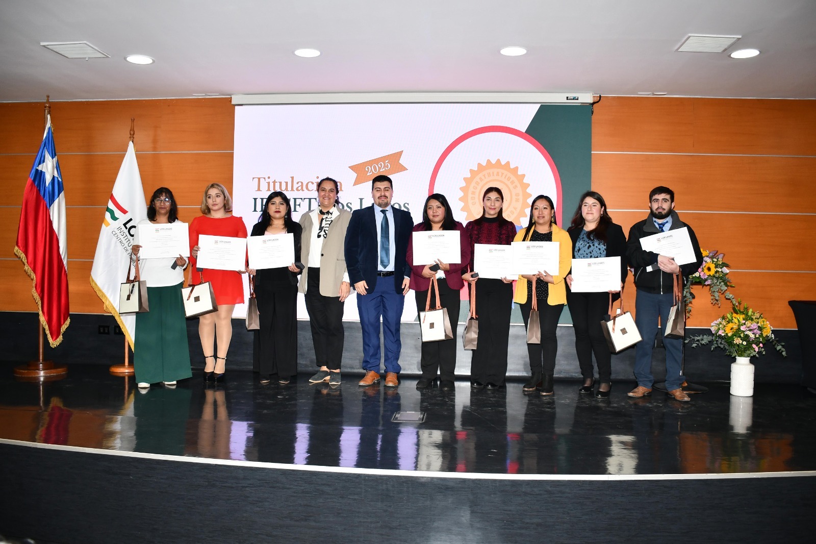 Una ceremonia de resiliencia: Los primeros titulados del IPCFT Los Lagos culminan su camino en Santo Tomás Los Ángeles