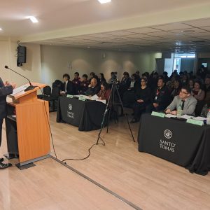 Concurso de deletreo en inglés convocó a 21 colegios de la Región