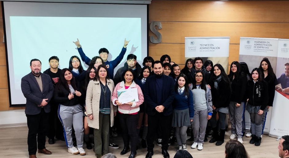 Más de 300 estudiantes secundarios se sumaron a la 1era Academia de Invierno del área de administración de Santo Tomás