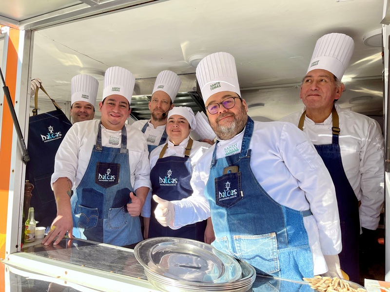 Santo Tomás Puerto Montt da el vamos a la gran Semana Gastronómica del Salmón