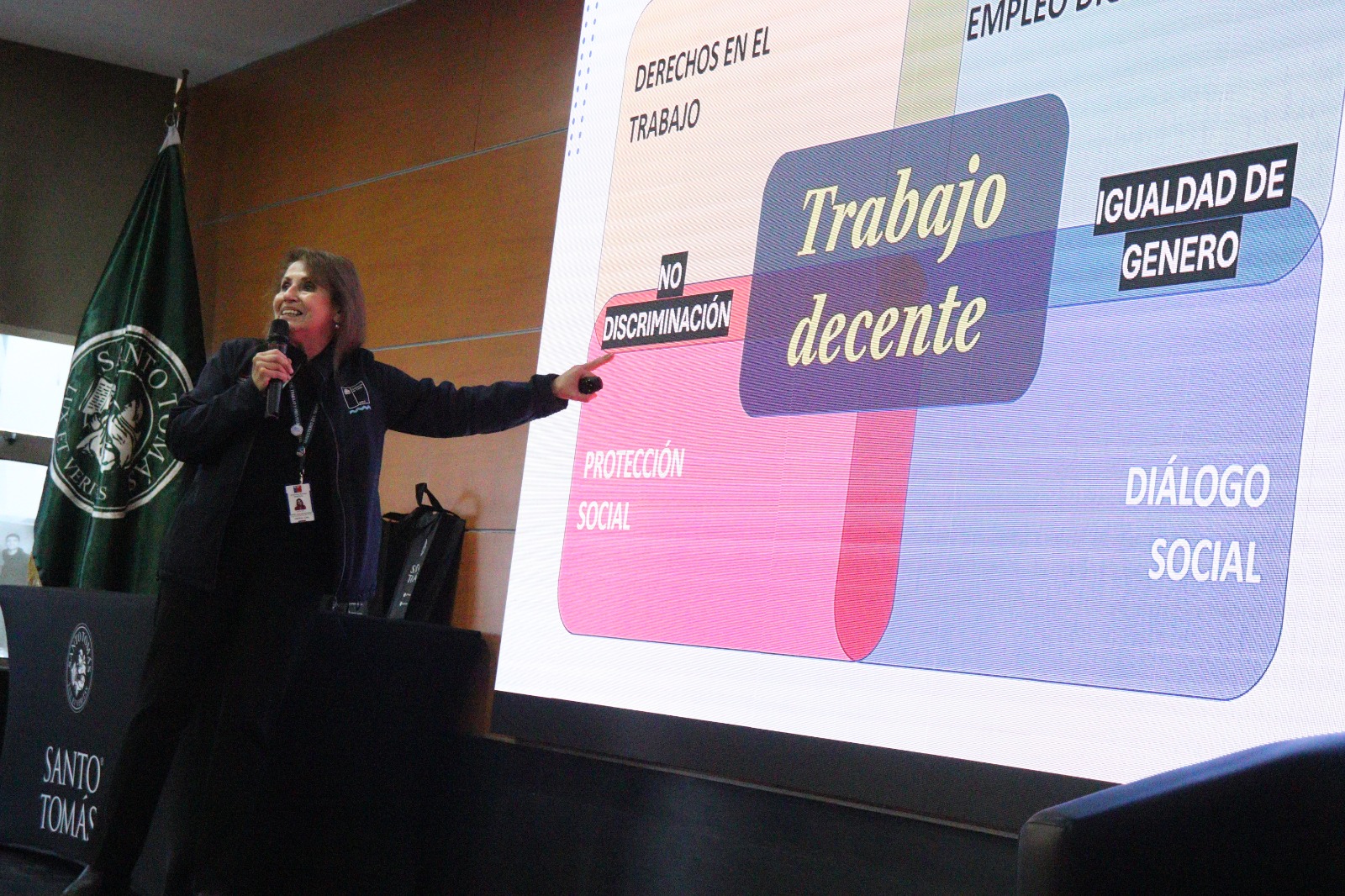 UST Los Ángeles realizó primera Jornada Científica Provincial sobre Trabajo Decente
