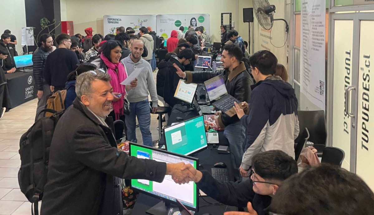 Innovación y talento tomasino marcan la XI Feria Tecnológica en IP-CFT Santo Tomás Santiago Centro