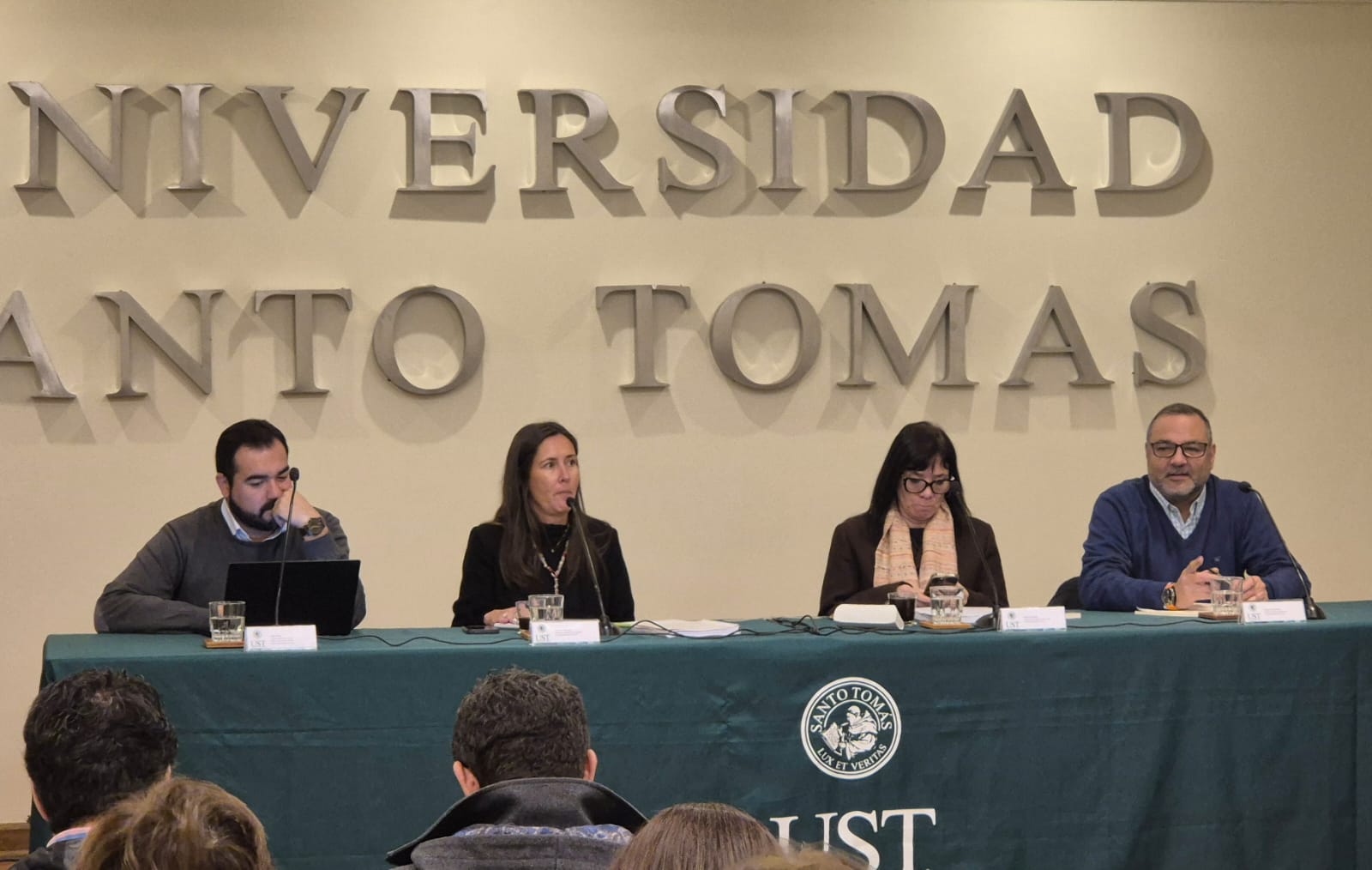 Directivos y jefaturas enfrentan simulación de Acreditación Institucional 2025