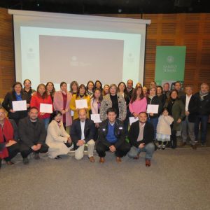 Más de 40 vecinos(as) recibieron asesoría para formalizar sus emprendimientos en San Joaquín