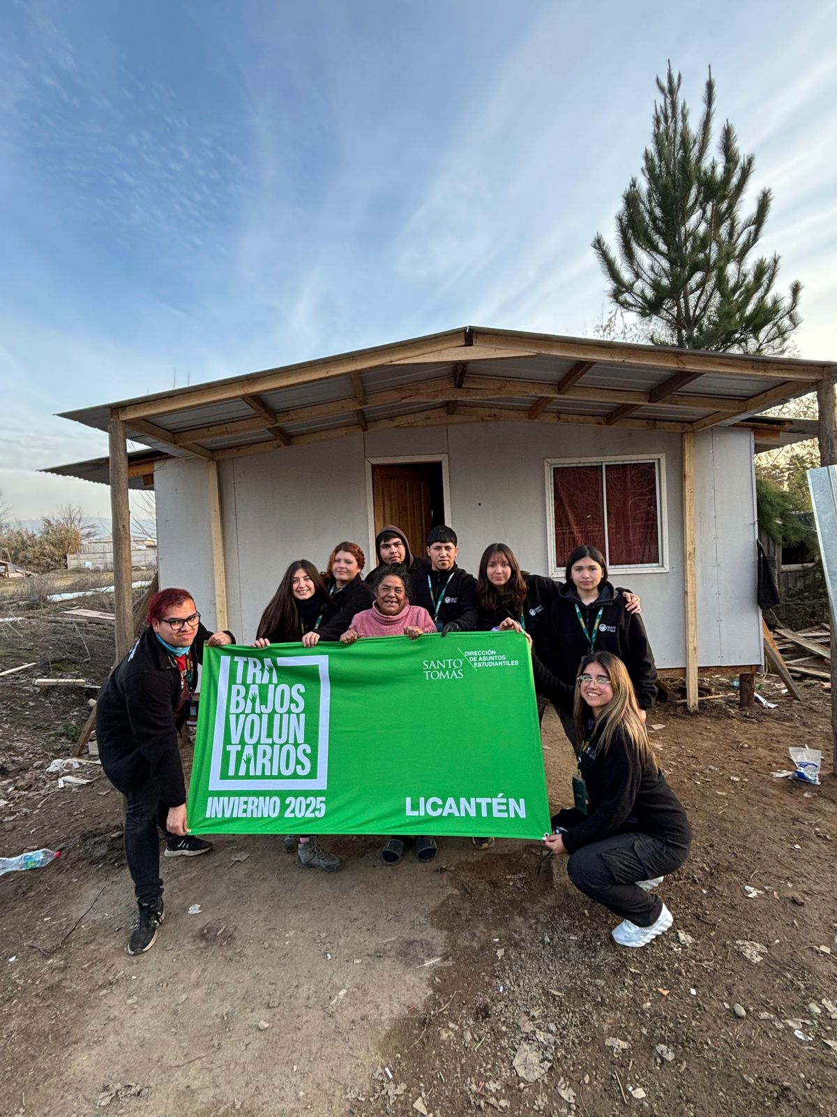 “Lo volvería a hacer mil veces”: Estudiantes relatan su experiencia en trabajos voluntarios de invierno Santo Tomás