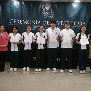 Estudiantes de TENS de Talca vivieron ceremonia de investidura