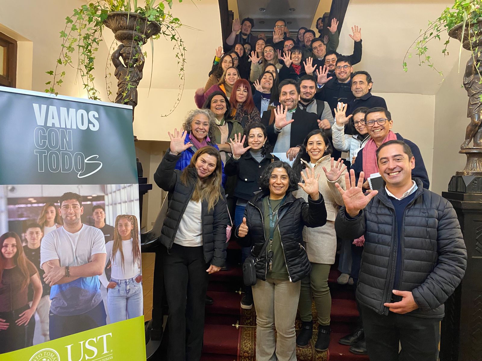 UST Los Ángeles refuerza su preparación para la Acreditación 2025 con taller de simulación estratégica