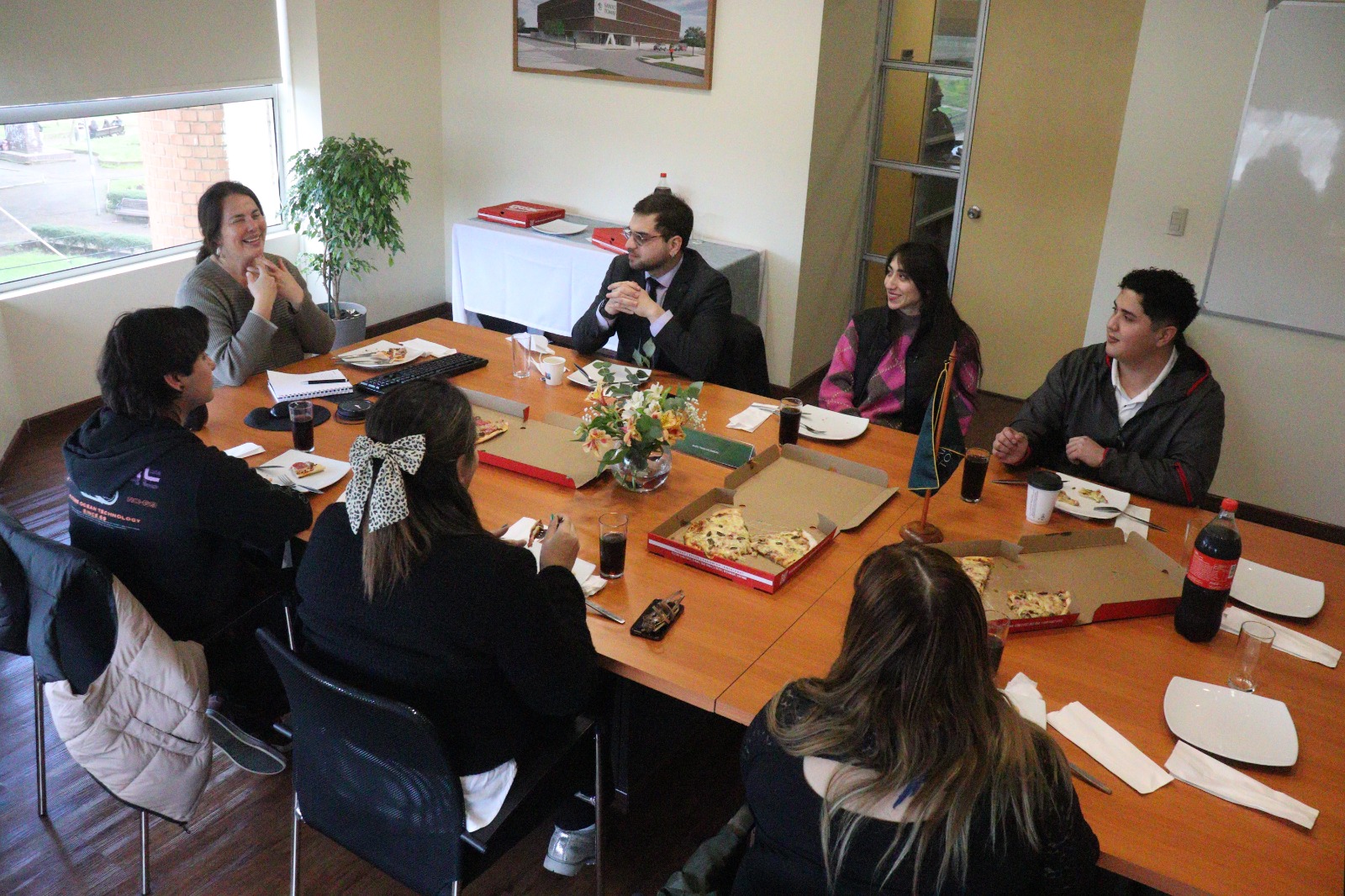 Primer Encuentro de Alumnos Sello Santo Tomás Los Ángeles reunió a estudiantes distintas generaciones