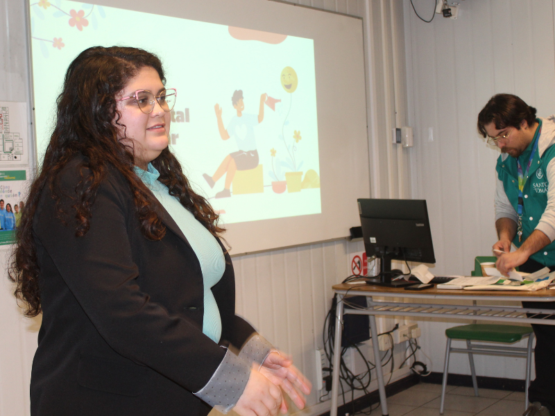 Santo Tomás Puente Alto y San Joaquín realizaron seminario para fortalecer la labor de orientadores y equipos de convivencia escolar