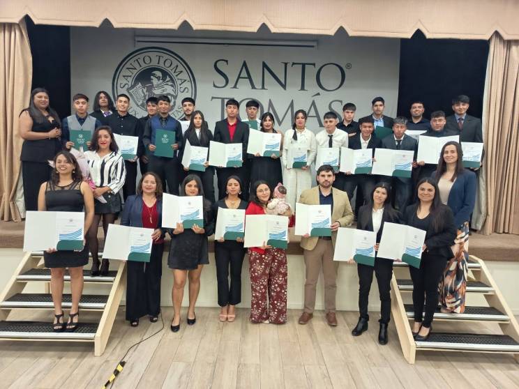 55 estudiantes de Preparador Físico de Santo Tomás Copiapó recibieron certificaciones del Comité Olímpico de Chile