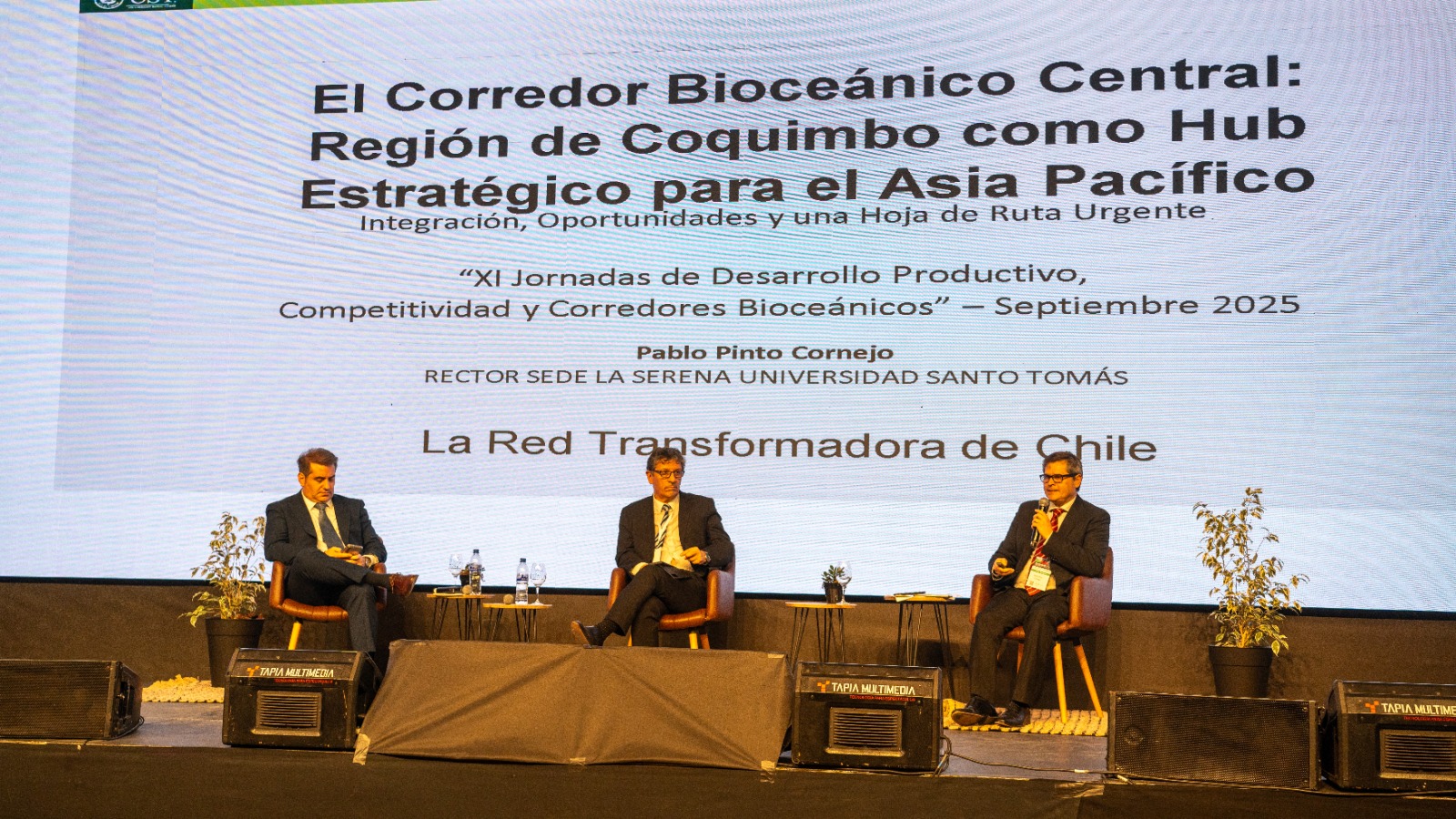 Rector de Santo Tomás La Serena expuso en evento internacional sobre competitividad y Corredores Bioceánicos desarrollado en Argentina