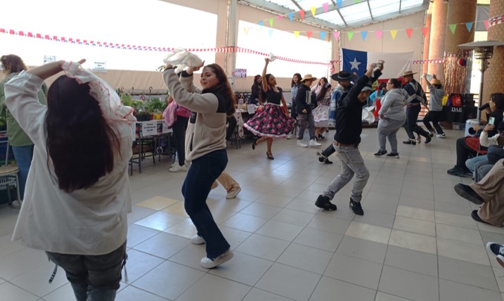 Con entretenidas actividades Santo Tomás Viña del Mar celebró de manera anticipada las Fiestas Patrias