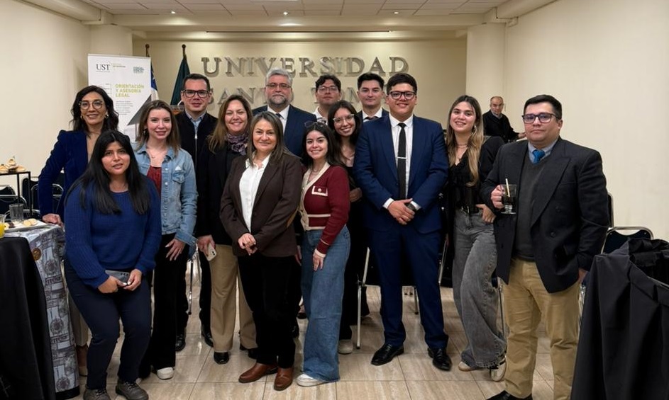 Egresados UST comparten su experiencia y trayectoria en Derecho