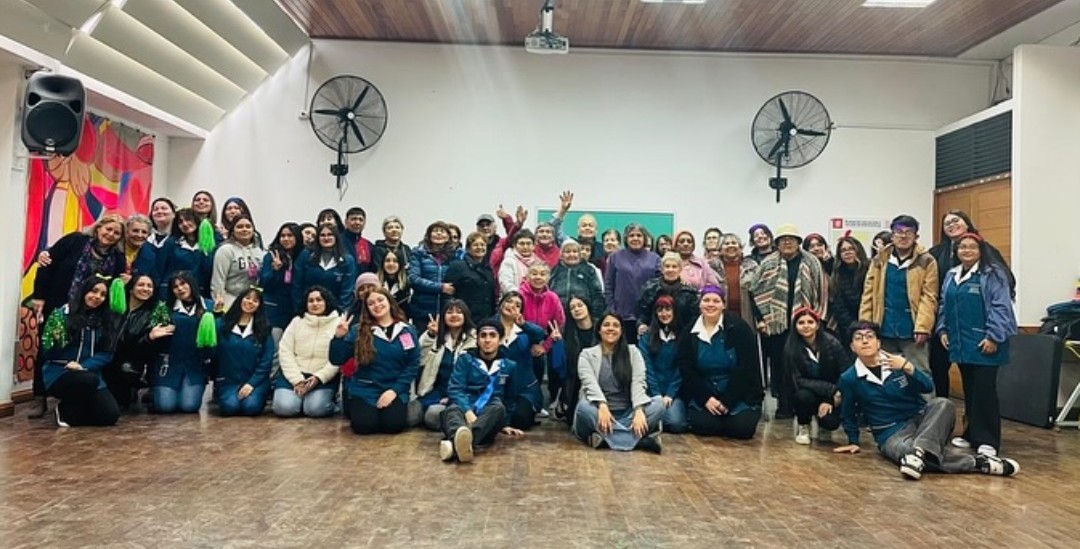 Estudiantes de Educación Diferencial UST La Serena desarrollan experiencia formativa con personas mayores