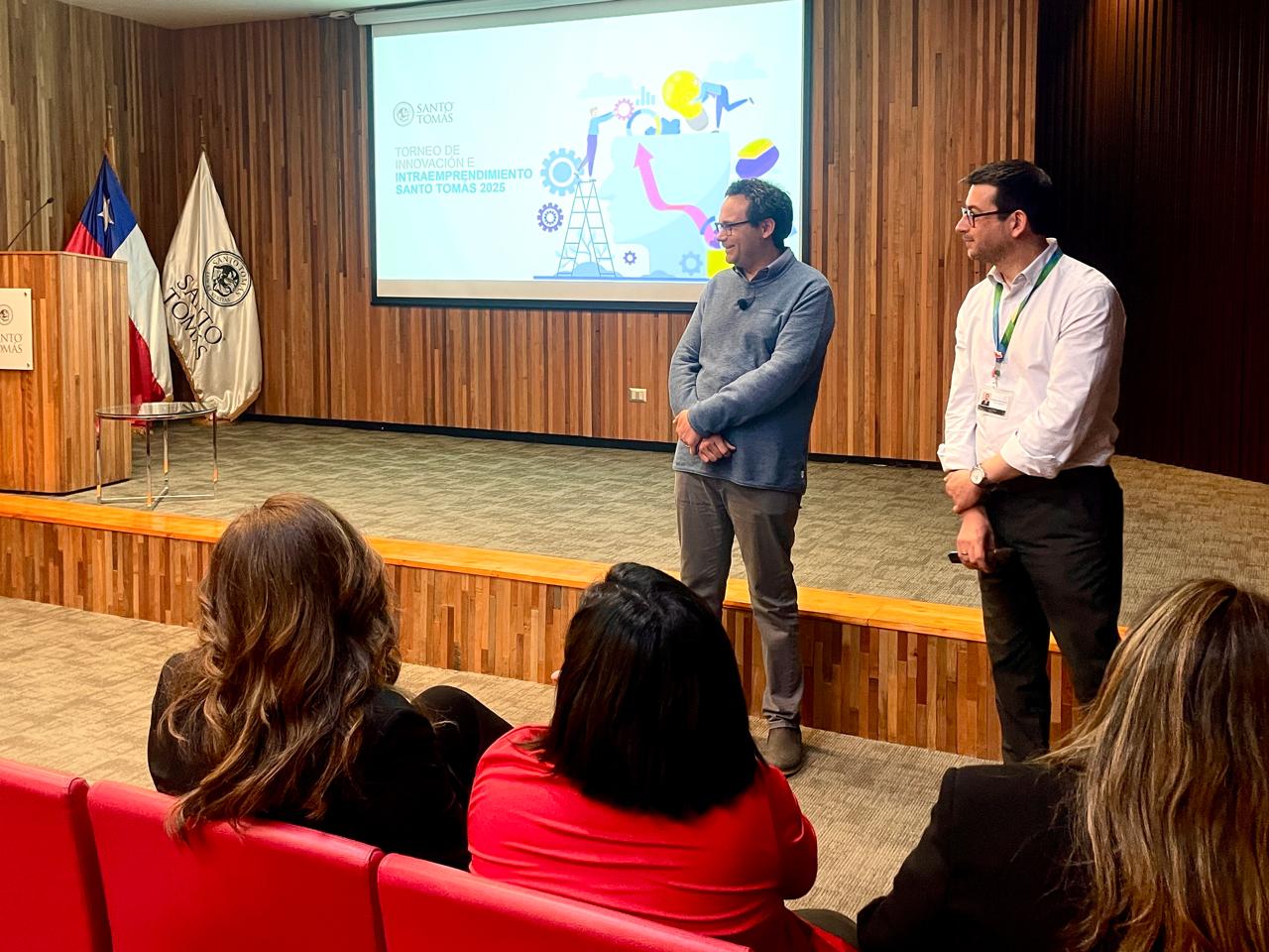 Sede Santiago Centro realizó exitoso lanzamiento del Torneo de Innovación e Intraemprendimiento Santo Tomás