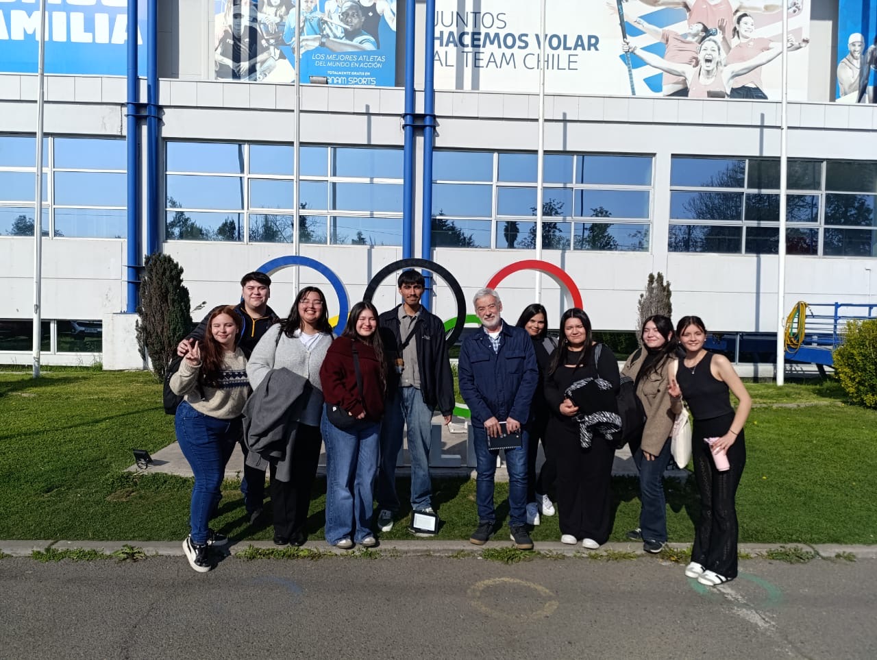 Estudiantes de Ingeniería Comercial sede Santiago conectan sus aprendizajes con el Comité Olímpico de Chile