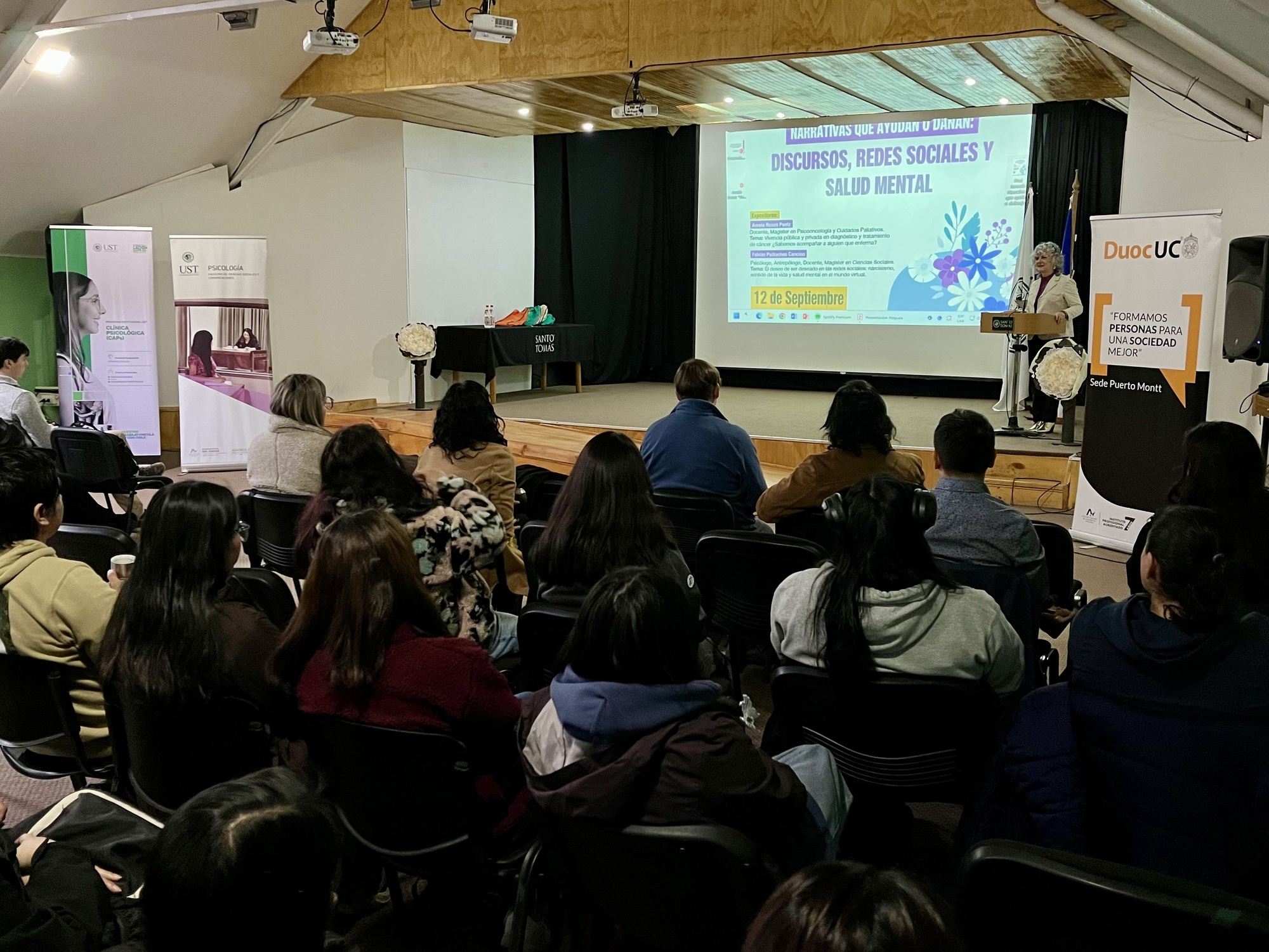 Jornada en Puerto Montt destaca el impacto de las narrativas en la salud mental