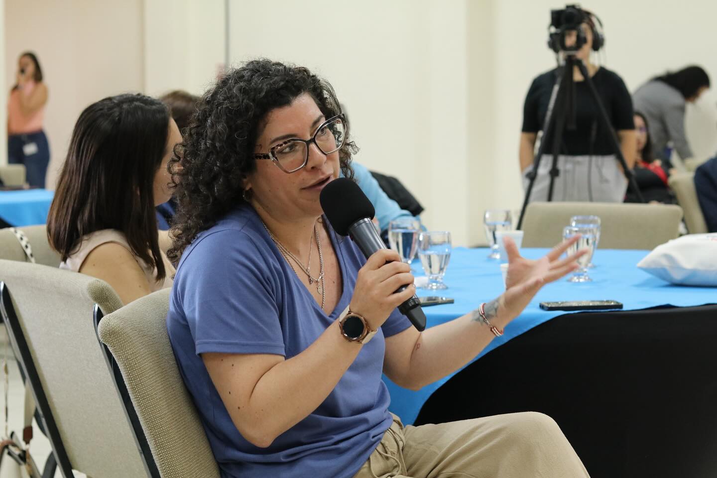 Académica de la UST Talca lleva investigación sobre jóvenes mapuches a escenario internacional