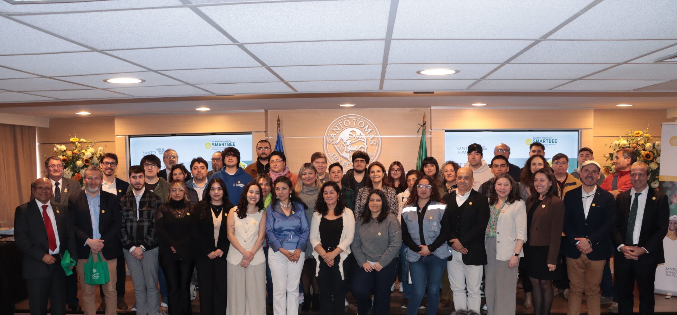 Área de Recursos Naturales IP-CFT junto a Corfo cierra de manera exitosa Proyecto Smartbee: Colmenas inteligentes para una apicultura de precisión en manos femeninas