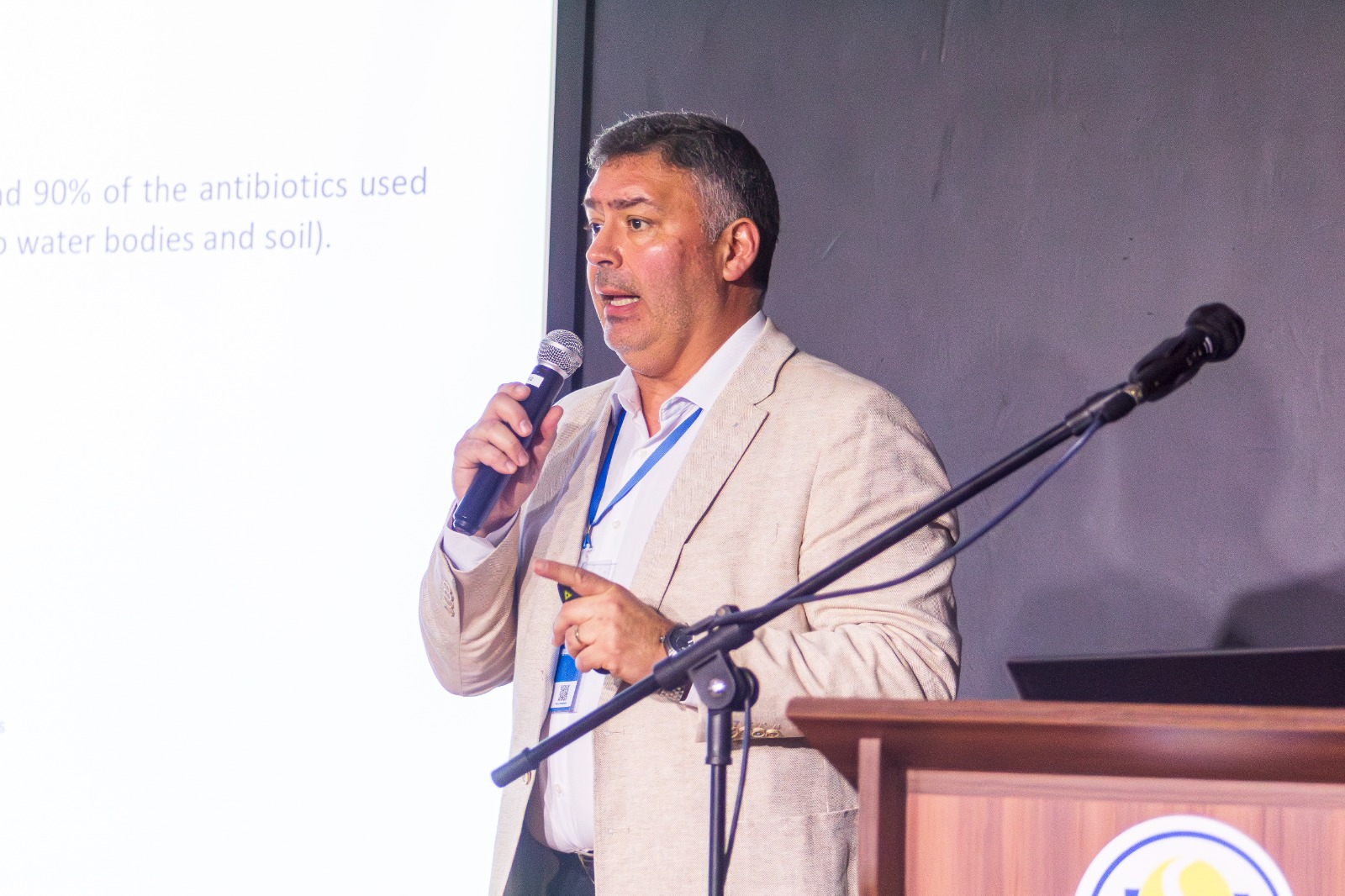 Dr. Oscar López Sandoval, Director de Medicina Veterinaria, fue uno de los conferencistas en el II ISPE LATAM Pharmacoepidemiology Congress