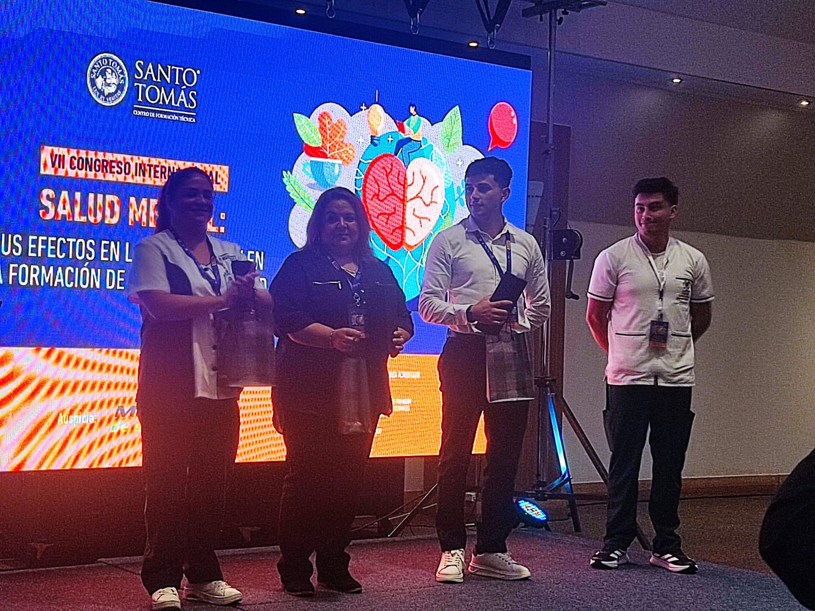 Estudiante de Santo Tomás Santiago Centro presenta innovador proyecto en beneficio de la Tercera Edad en Congreso Internacional de Técnicos en Enfermería