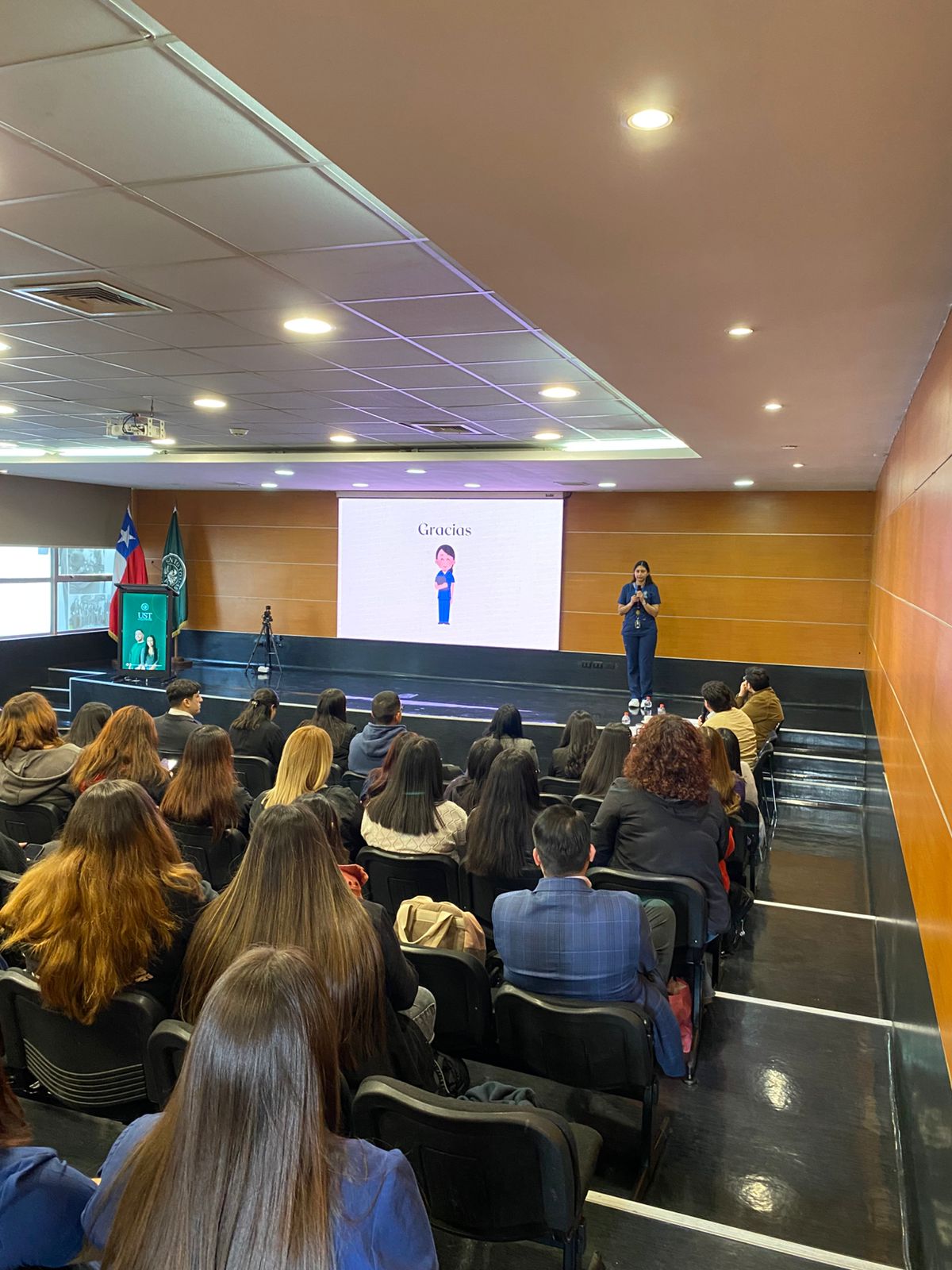 Éxito rotundo en el I Congreso de Investigación de Estudiantes UST “Raíces de la Ciencia”