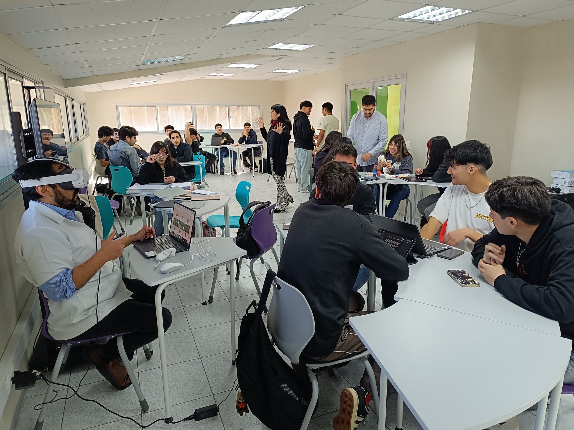 Del aula tradicional al hiperespacio: UST Viña del Mar impulsa un nuevo modelo de aprendizaje